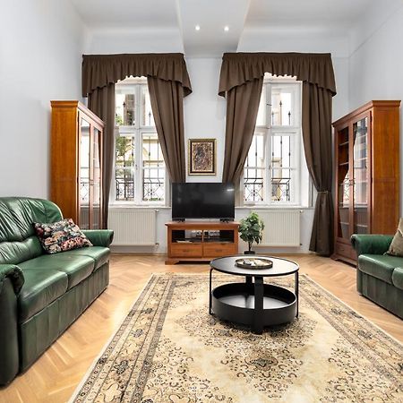 Emerald Suite With Free Parking Budapest Extérieur photo