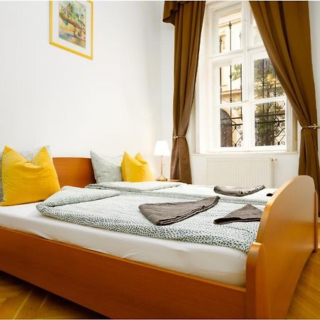 Emerald Suite With Free Parking Budapest Extérieur photo