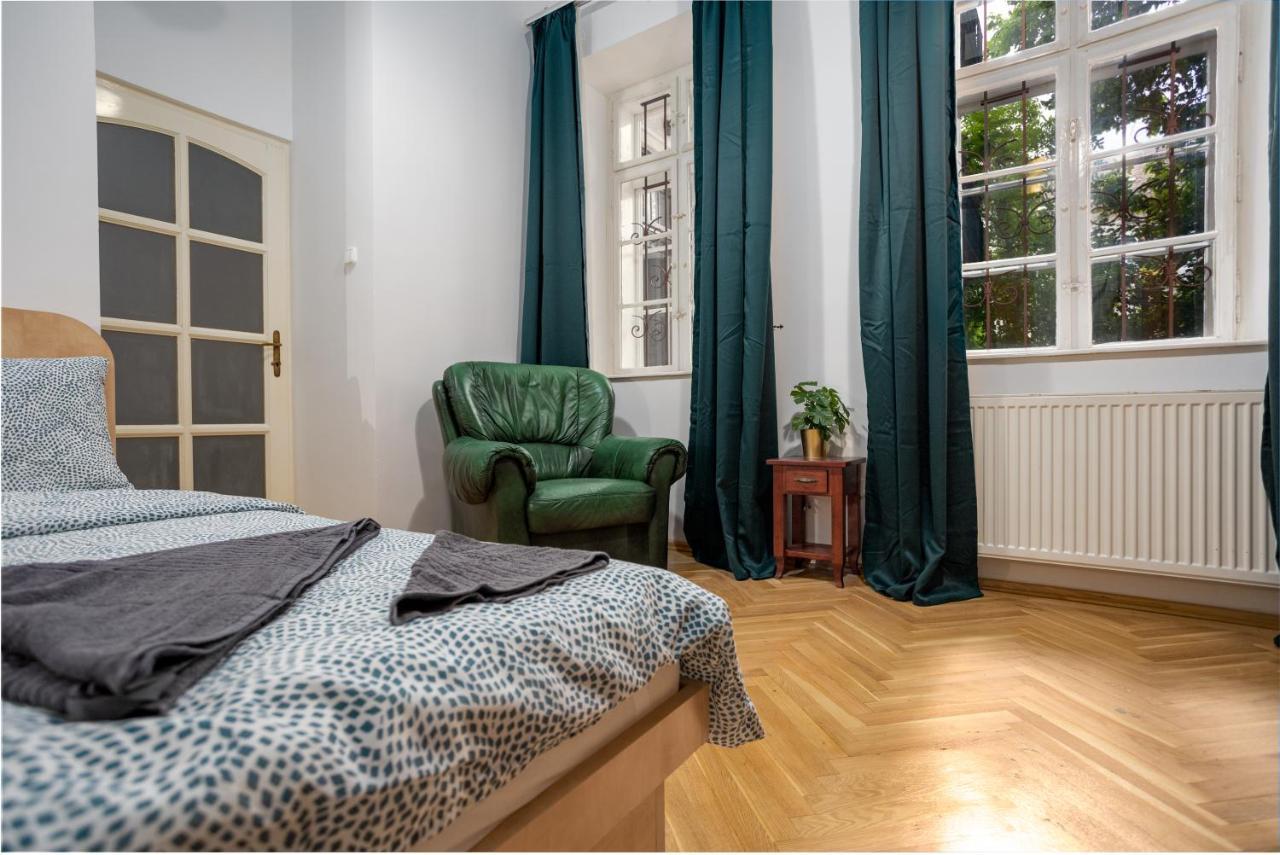 Emerald Suite With Free Parking Budapest Extérieur photo