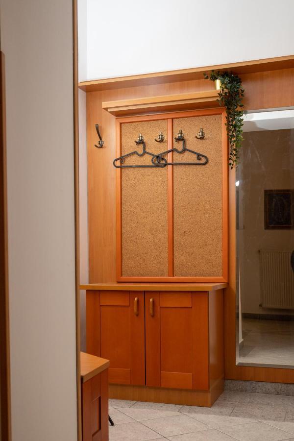 Emerald Suite With Free Parking Budapest Extérieur photo