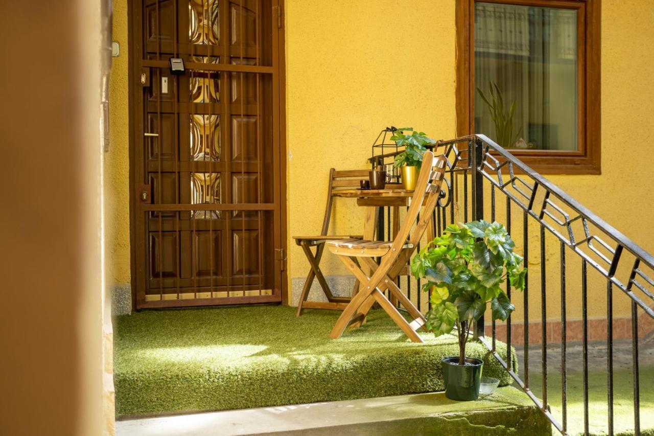 Emerald Suite With Free Parking Budapest Extérieur photo
