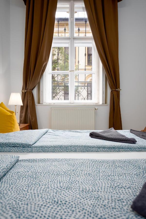 Emerald Suite With Free Parking Budapest Extérieur photo